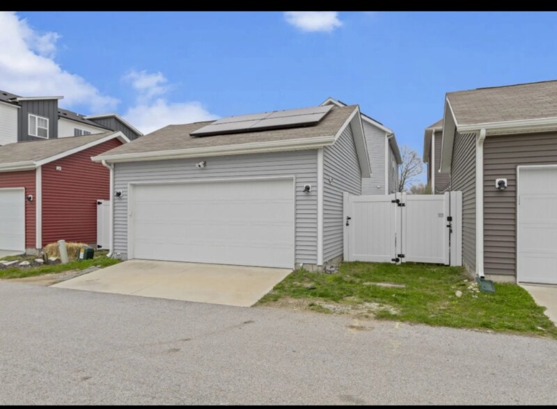 Building Photo - 212 Haugh St