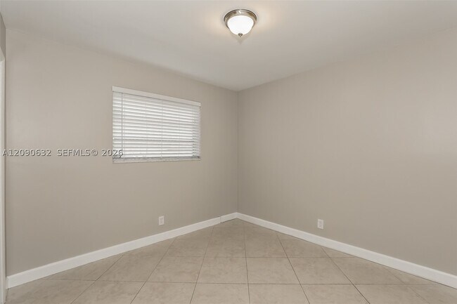 Building Photo - 2200 N 55th Ave