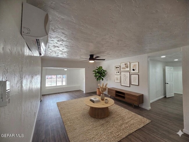 Building Photo - 363 Ontiveros St