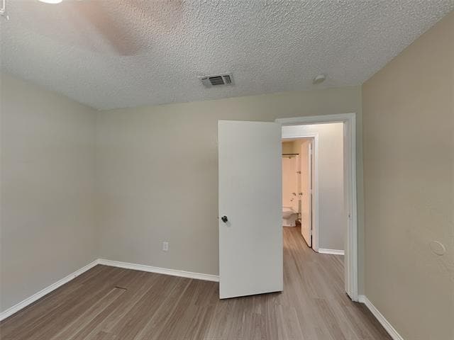 Building Photo - 852 NW Summercrest Blvd
