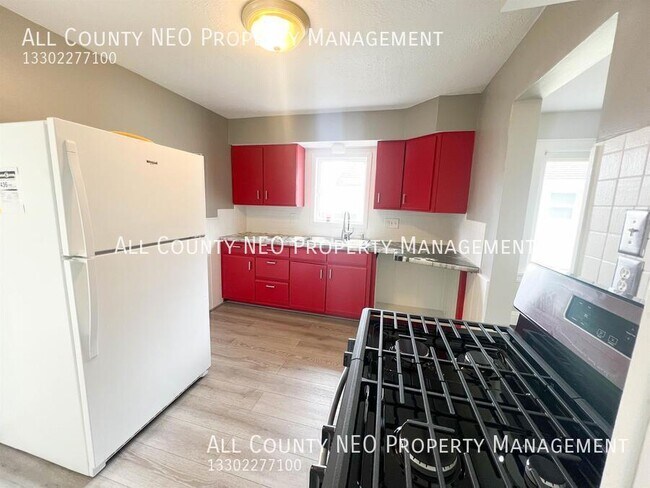 Building Photo - 1217 Dietz Ave