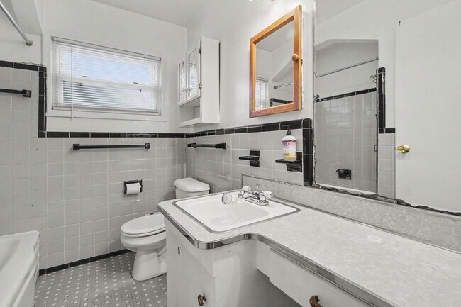 Building Photo - 29138 Hathaway