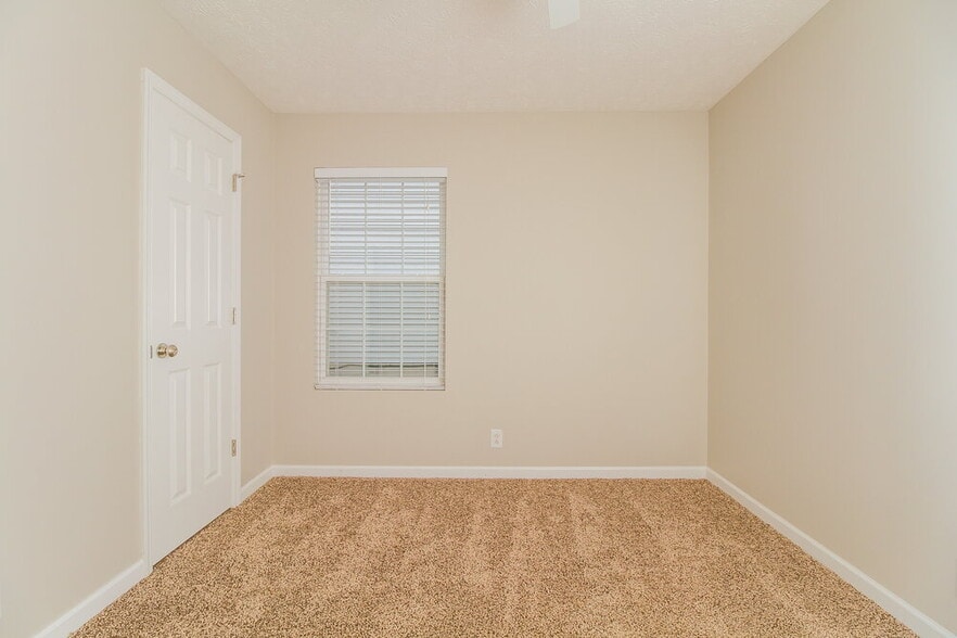 Building Photo - 4856 Nina Marie Ave