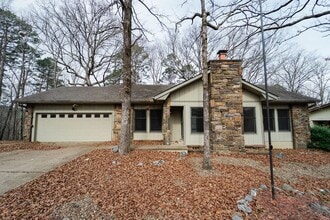 Building Photo - 3 Bed, 2 Bath with a beautiful view of the wooded back yard!!