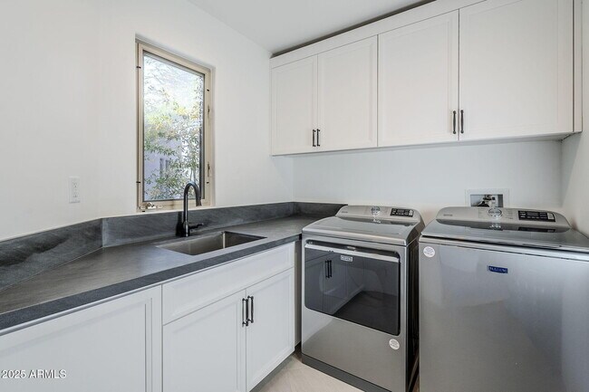 Building Photo - 41327 N 106th St