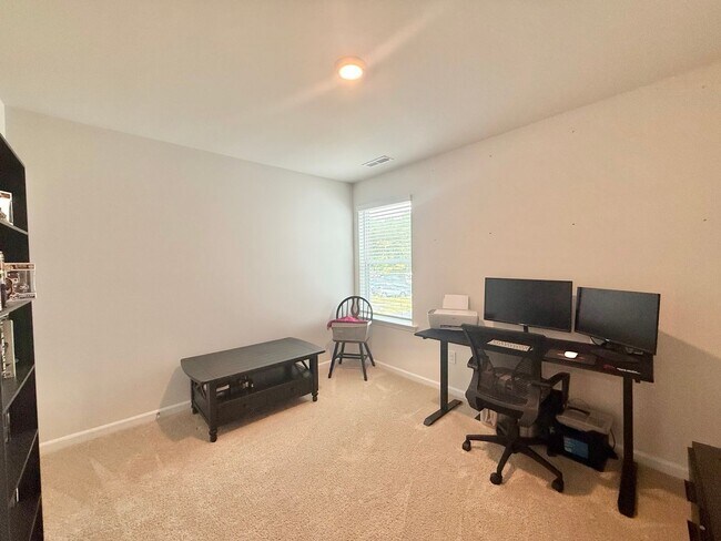 Building Photo - 8621 Brixton Shay Dr