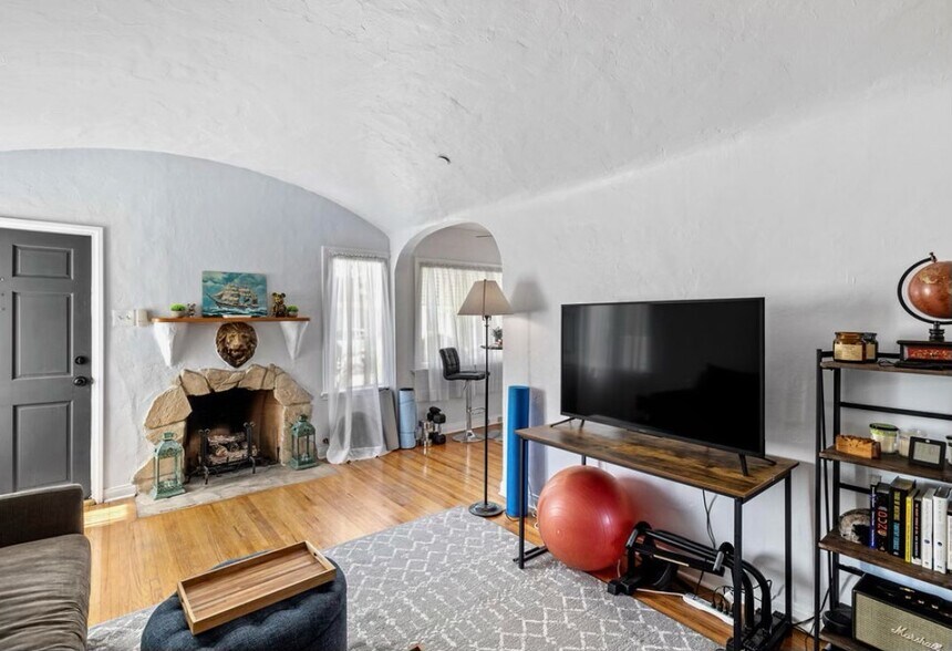 Building Photo - 4174 Ince Blvd