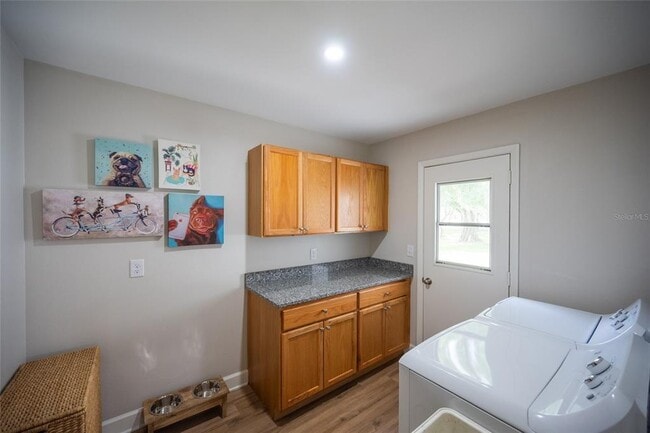 Building Photo - 5005 Canterbury Dr