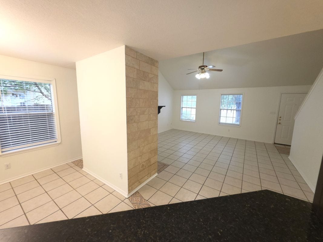 Building Photo - 1600 Hollow Tree Blvd