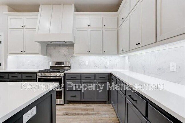 Building Photo - 2609 Dalewood Pl