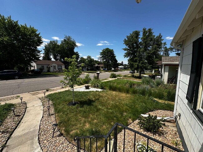 Building Photo - Charming 3-Bed Retreat with Finished Basement an Hardwood Floors!
