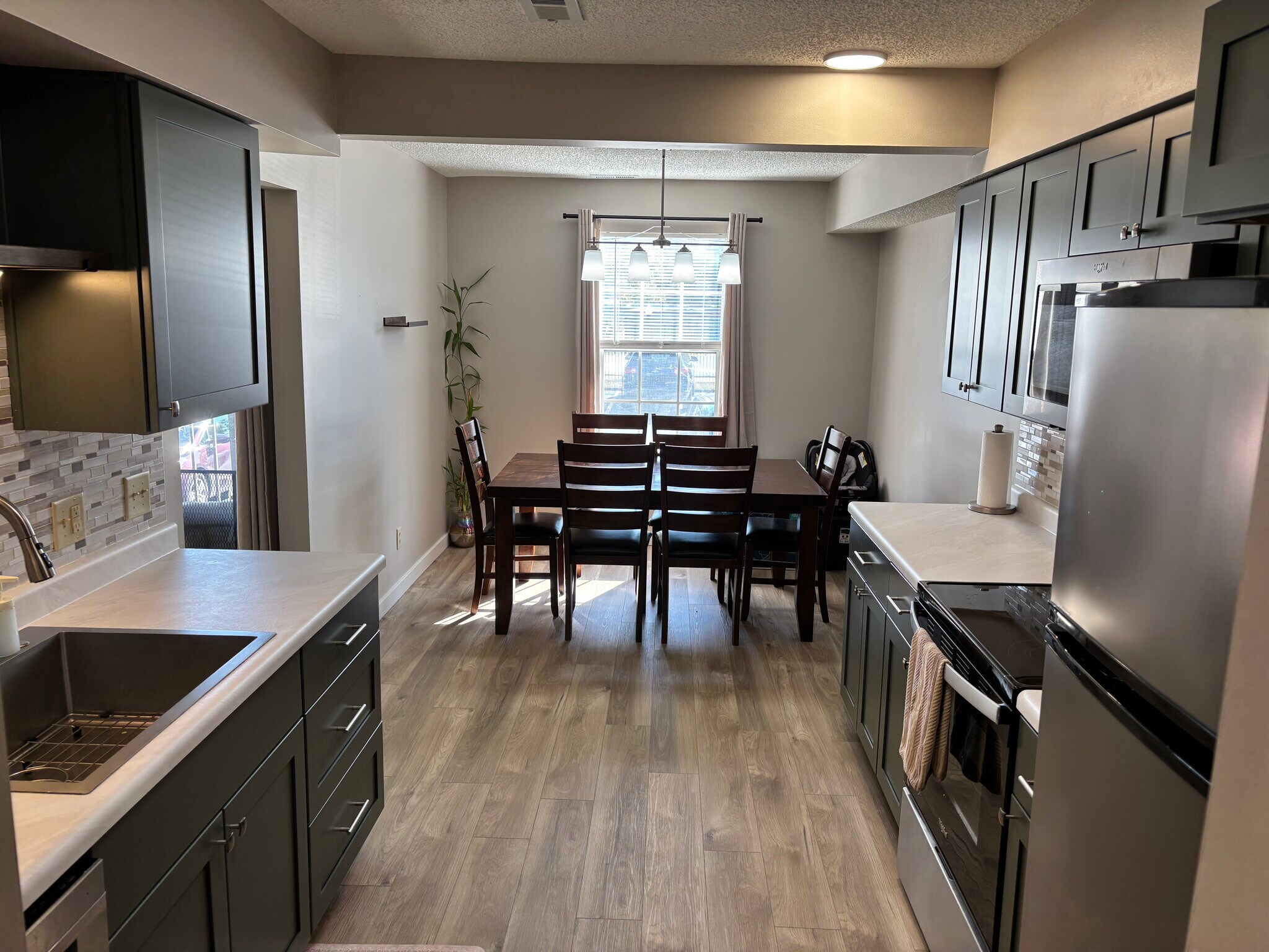 Building Photo - 2360 Wapakoneta Ave