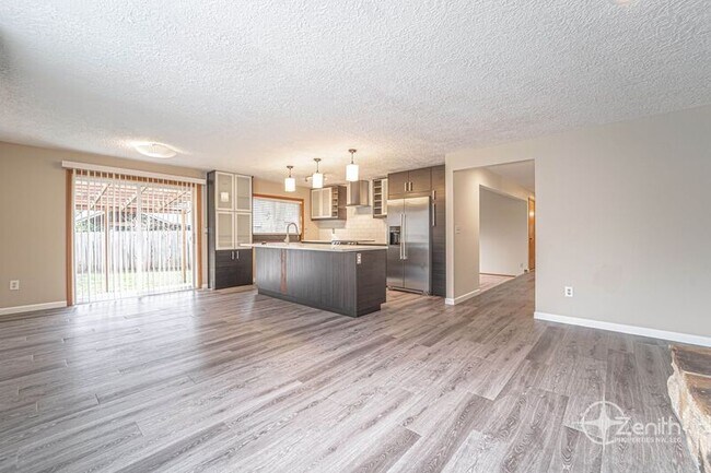 Building Photo - 15501 SE 19th Cir