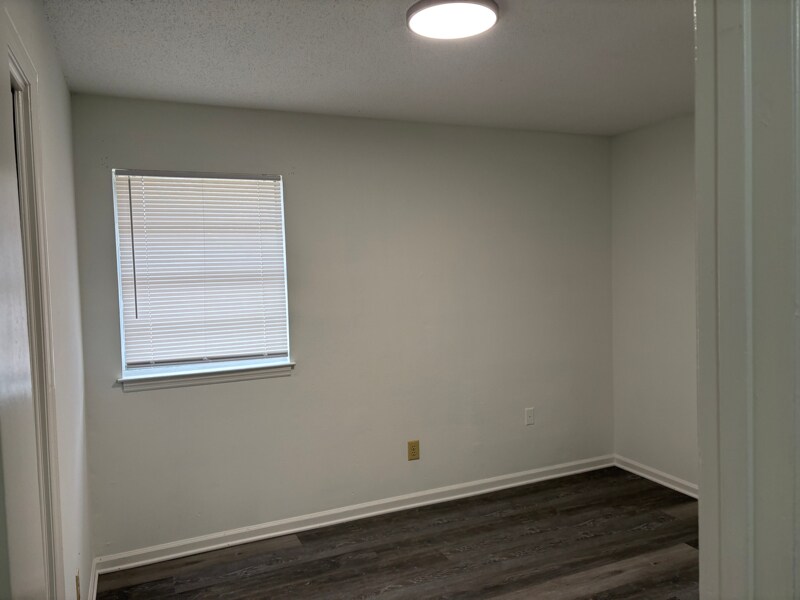 Building Photo - 232 Hilda St