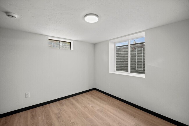 Building Photo - 3717 N Perry St