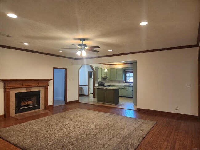 Building Photo - 1174 Old Prattville Rd