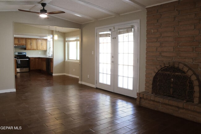 Building Photo - 6704 La Cadena Dr