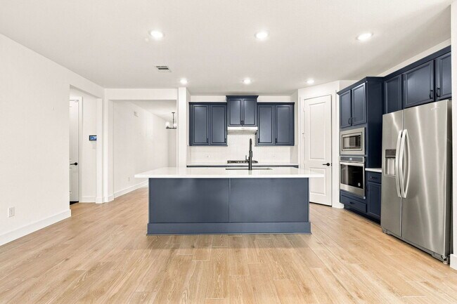 Building Photo - 24631 Fluttering Dove Ln