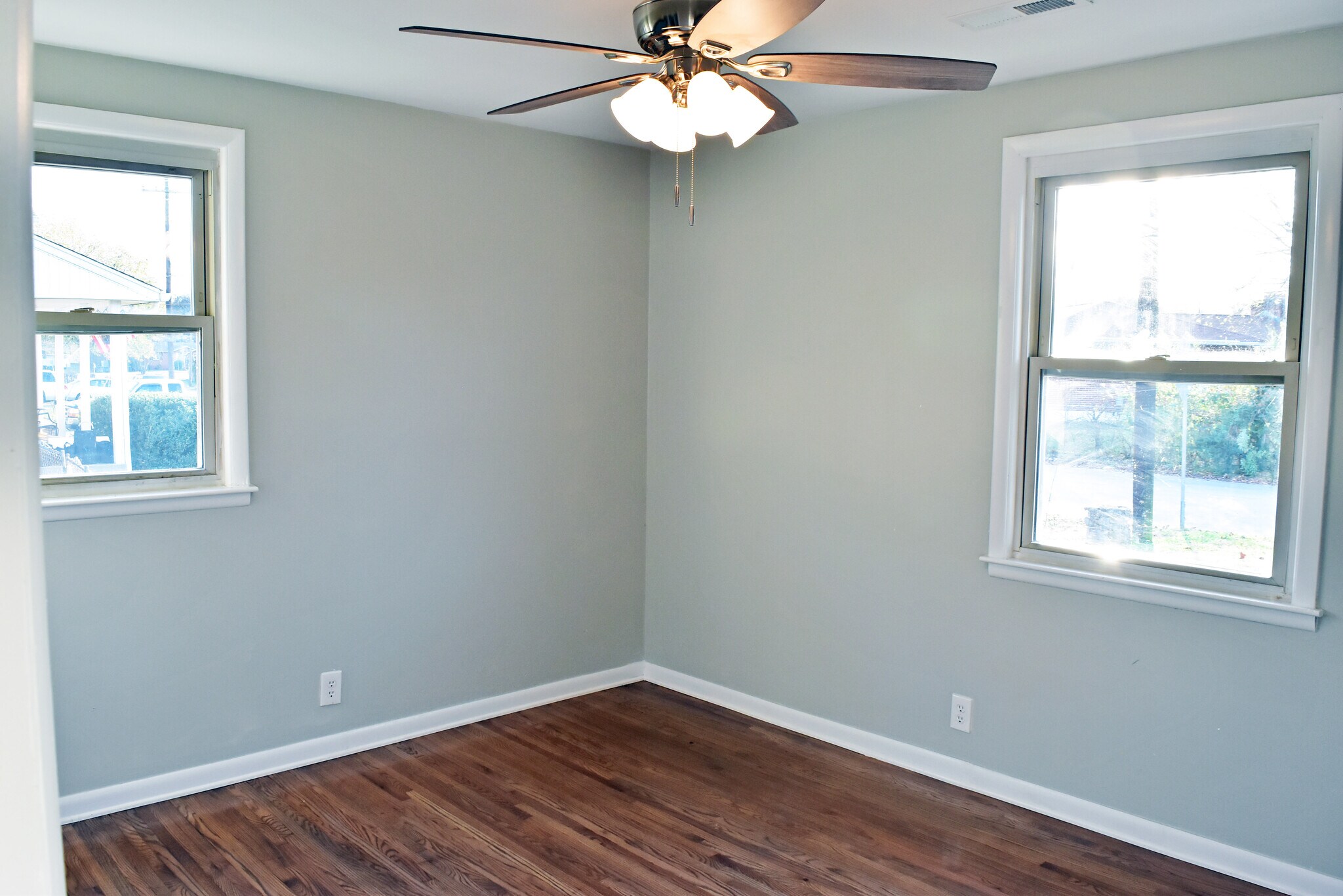 Building Photo - 4020 Ames Dr