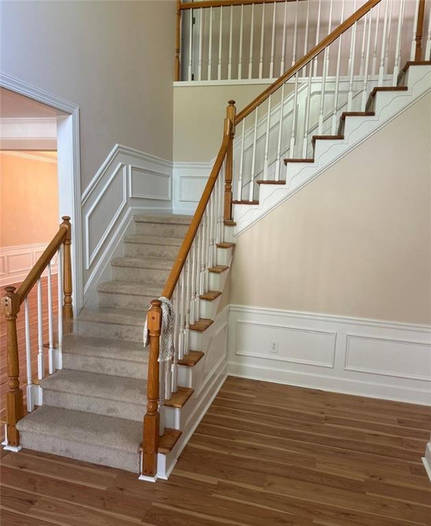 Building Photo - 2323 Briarleigh Way