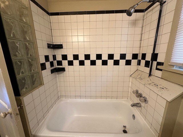 Building Photo - 1221 NW 42nd St