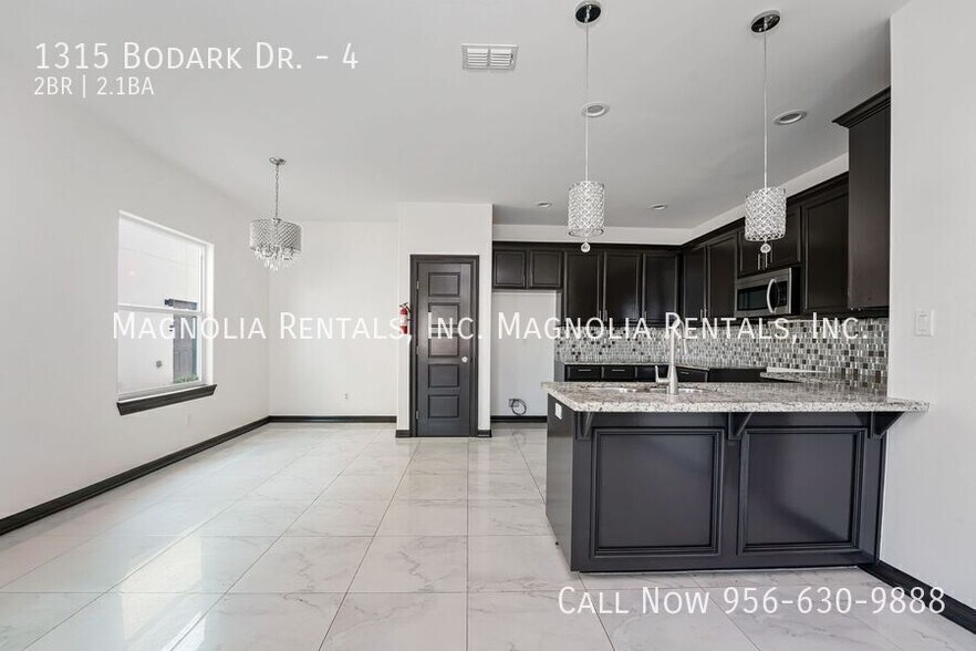 Building Photo - 1315 Bodark Dr