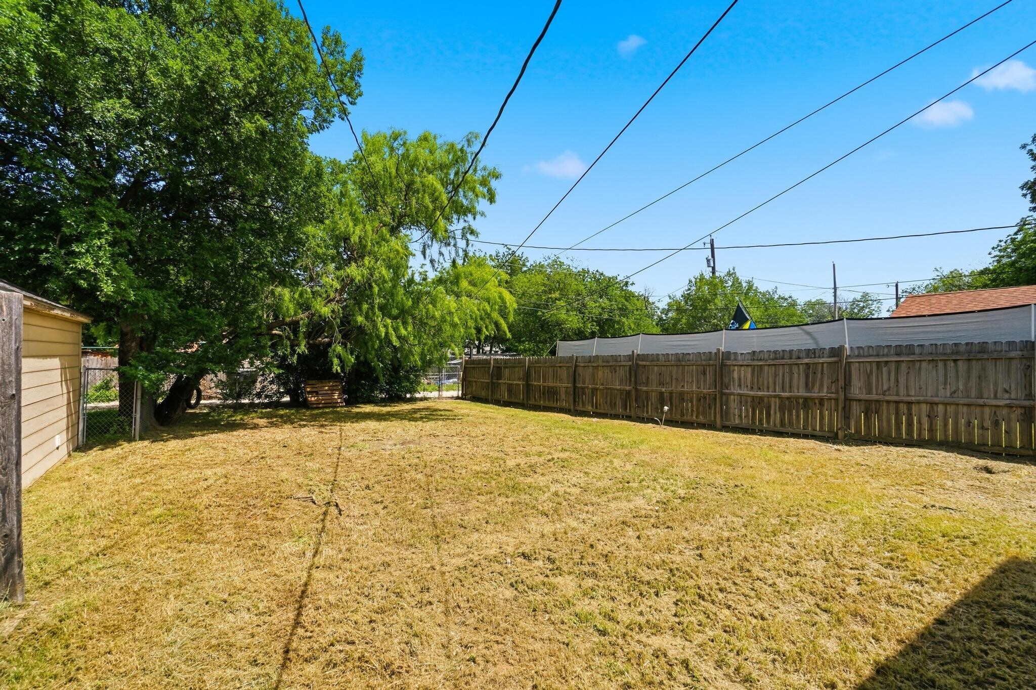 Building Photo - 1317 Peach St