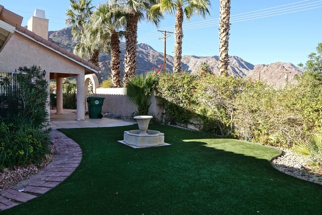 Building Photo - 54015 Avenida Juarez