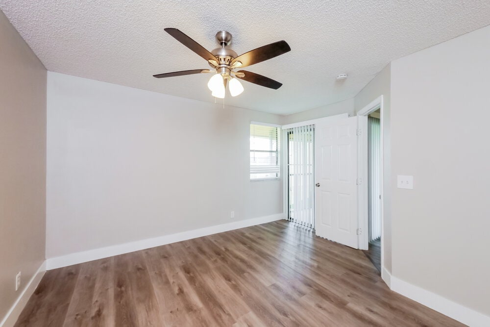 Building Photo - 2531 NW 56th Ave