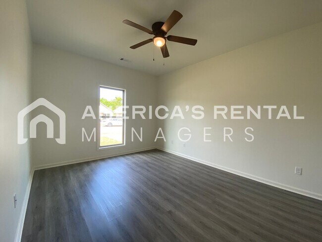 Building Photo - Home for Rent in Montgomery!!! DEPOSIT PENDING!