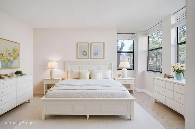 Building Photo - 1238 S Military Trail