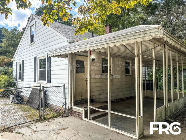 Building Photo - 1407 Edgerton St