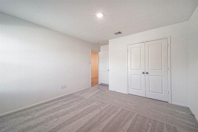 Building Photo - 1951 Foxtail Crk Ct