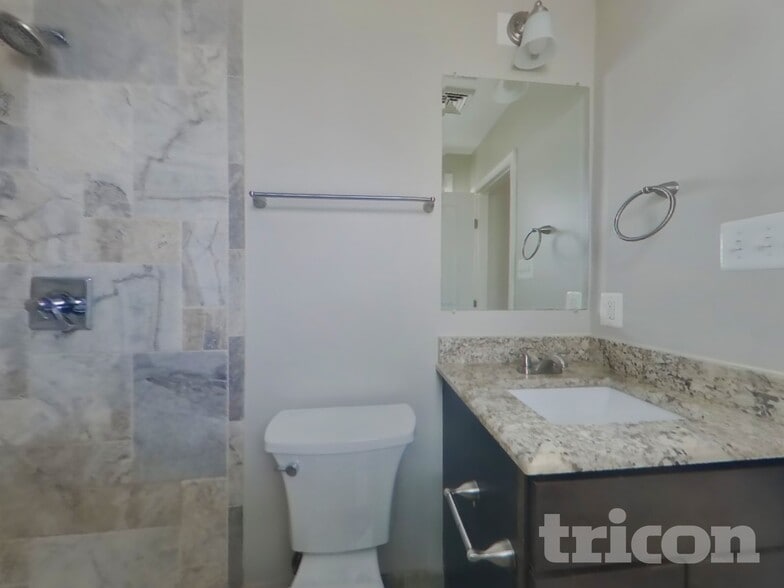 Building Photo - 2006 Kirklin Dr