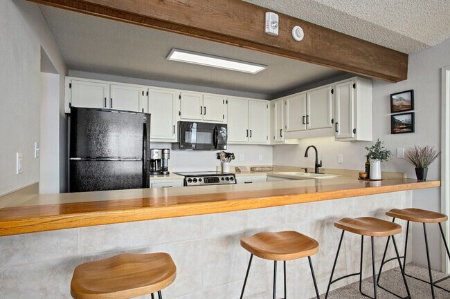 Building Photo - 2270 Storm Meadows Dr