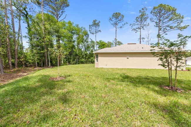 Building Photo - Home for rent on the lake !