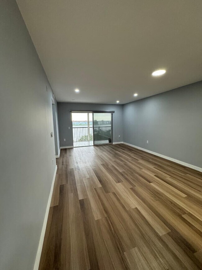 Building Photo - 1500 SW 131st Way