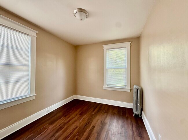 Building Photo - 7 Obrien Ct
