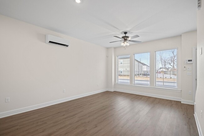 Building Photo - Live on Parker Townhome - Rockwater Village