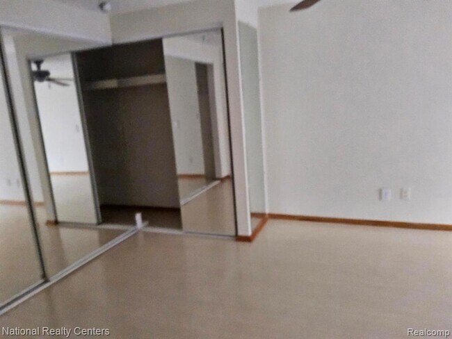 Building Photo - 8676 Community Blvd