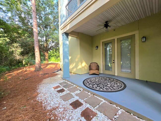 Building Photo - 1430 Regency Rd