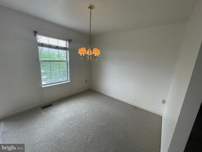 Building Photo - 11303 Kings Crest Ct