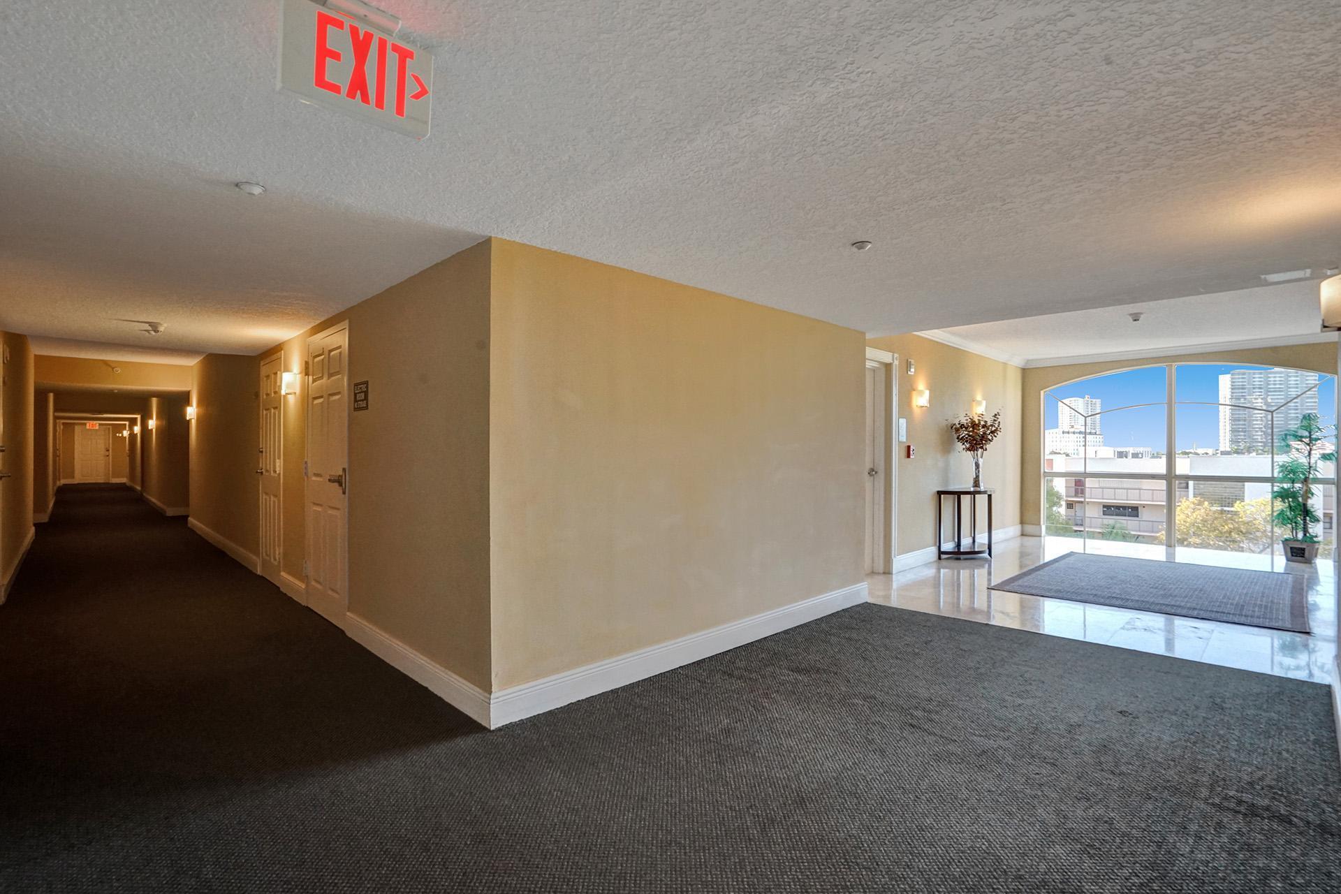 Building Photo - 201 Golden Isles Dr