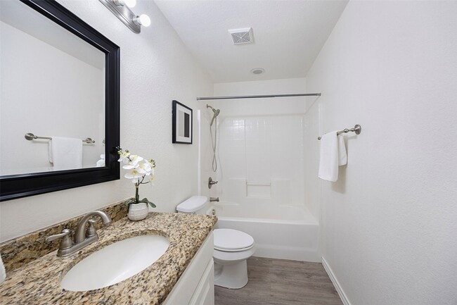 Building Photo - 1605 Village Park Trail