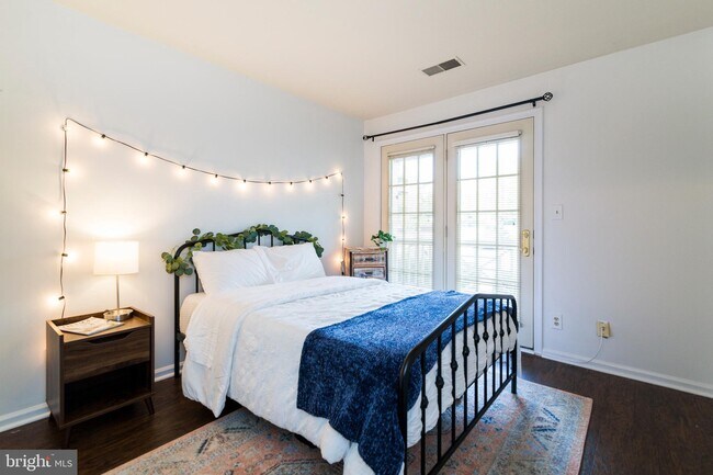 Building Photo - 7511 Ashby Ln