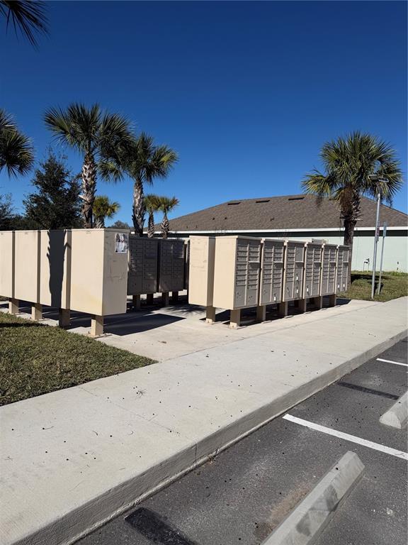 Building Photo - 2914 Canary Ave