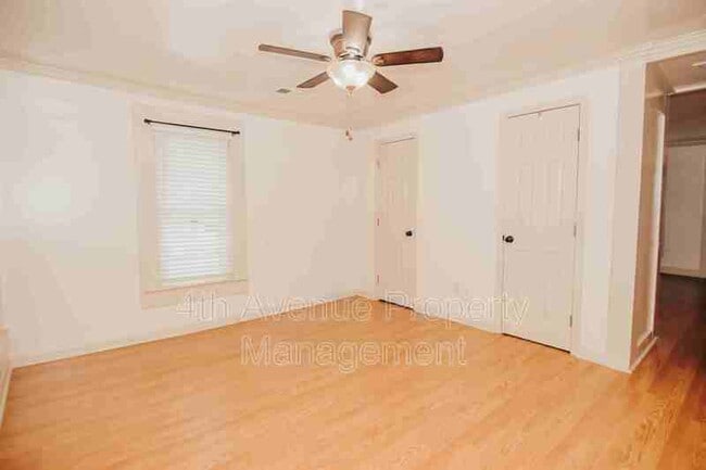 Building Photo - 529 Jackson St