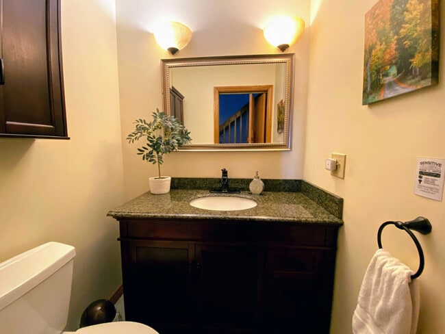 Building Photo - 66 Paquette Dr