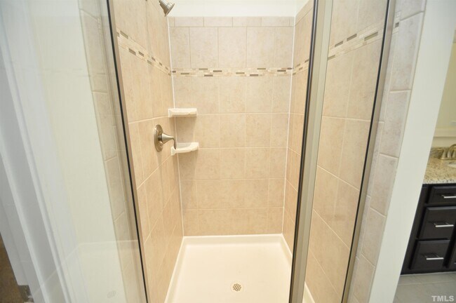 Building Photo - 5405 Cambridgeshire Loop