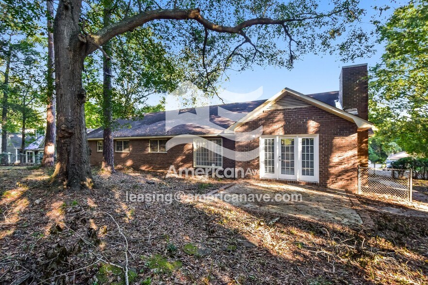 Building Photo - 630 White Falls Dr